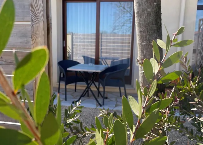 Hotel Le Mas Del Pechs - Chambres Avec Terrasse