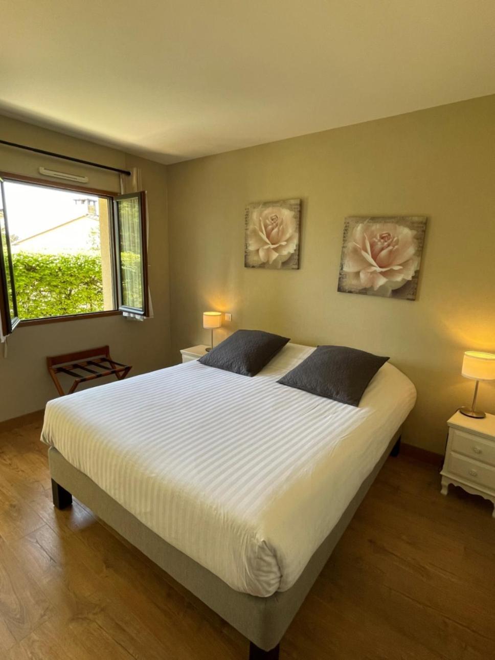 Le Mas Del Pechs Hotel